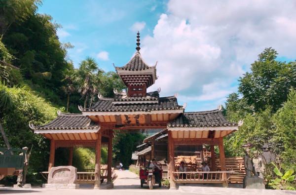 貴州佔裡村,48年僅增加10人,當地人從不外娶外嫁 貴州佔裡村,48年僅增加10人,當地人從不外娶外嫁