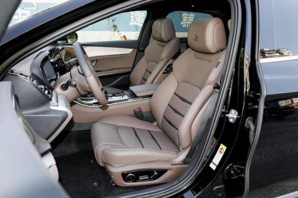 比亞迪漢EV超高顏值的純電動轎車