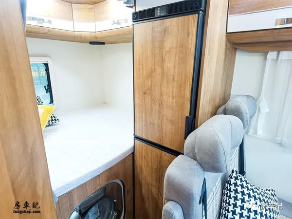 顏值與配置對等!48V12度電力和300L清水加持!誰才是它的主人? 顏值與配置對等!48V12度電力和300L清水加持!誰才是它的主人?