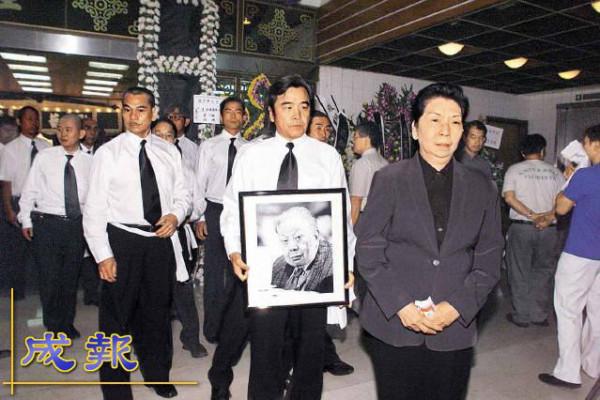 港圈中的3位“超級大佬”，個個都是牛人，影視成就至今無人能及