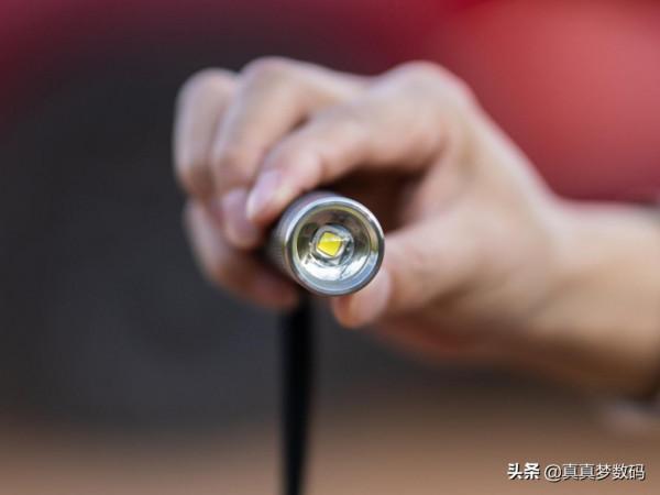 2021強光手電選購經驗 篇一:盤點我的高性價比強光手電筒 2021強光手電選購經驗 篇一:盤點我的高性價比強光手電筒