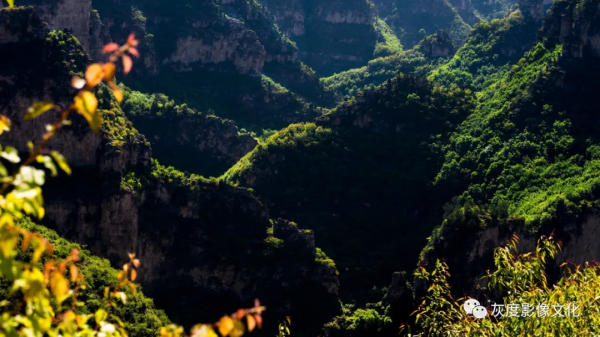 10月太行秋攝 天路、掛壁公路、石板房曬秋、古村落風光人文訓練營