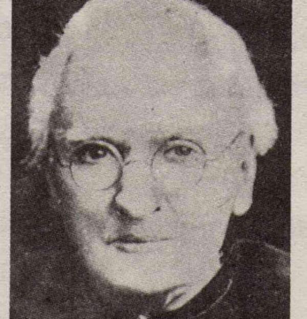 北大專業“六代單傳”,一人請假全院休息,畢業合影只有1名學生 北大專業“六代單傳”,一人請假全院休息,畢業合影只有1名學生