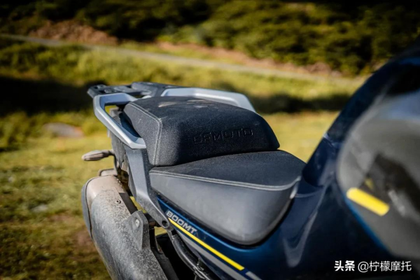 不該賣這價!春風800MT:只有騎過才能感受它的與眾不同 不該賣這價!春風800MT:只有騎過才能感受它的與眾不同