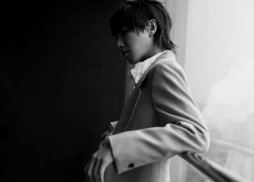 6位人紅歌不火的歌手,熱度很高,就是記不住他們的歌曲 6位人紅歌不火的歌手,熱度很高,就是記不住他們的歌曲