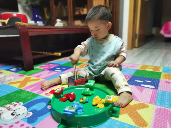 抓住寶寶智力開發“黃金期”，這樣玩，孩子越來越聰明