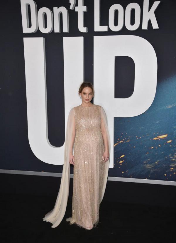 懷孕後浮腫發福的她們，怎麼反而更美了？