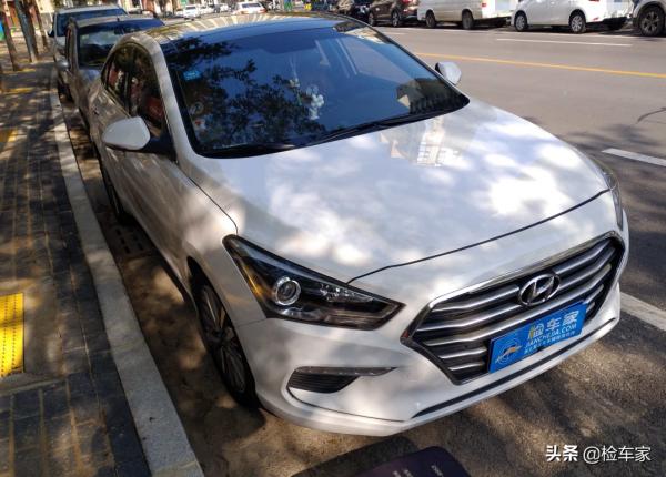 個人二手車就是划算，花8萬買輛兩年的名圖！網友：新車沒人買