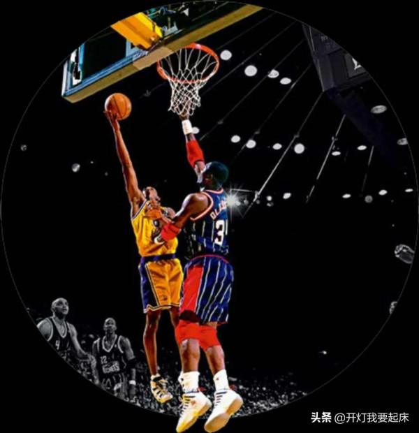 科比VS奧拉朱旺 注意奧拉朱旺的左手 #曼巴精神 科比自傳＃