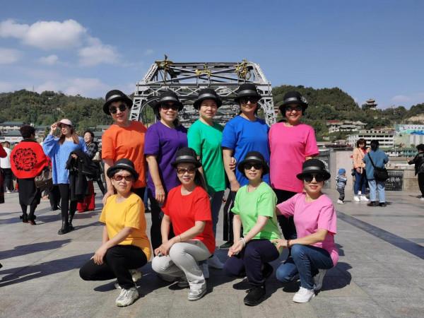 軍校三年姐妹情 重回故地尋初心 作者：劉鈺（蘭州）