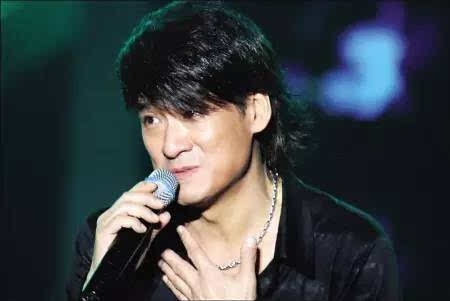 周華健:18歲與初戀失聯,25歲借錢娶外國女粉絲,相伴36年0緋聞 周華健:18歲與初戀失聯,25歲借錢娶外國女粉絲,相伴36年0緋聞