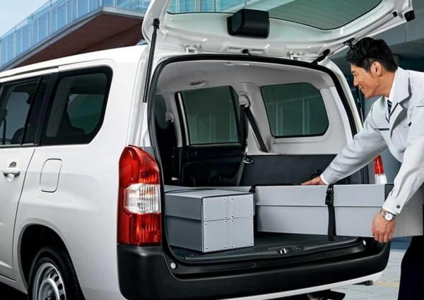 豐田版的五菱宏光，新款入門級MPV釋出，5座，約合人民幣8.3萬起