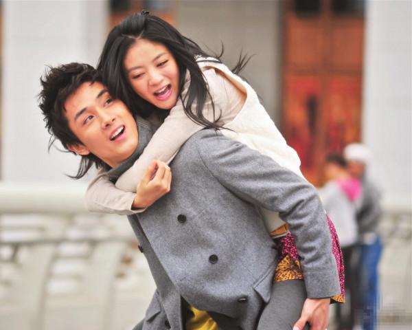 人前貴公子，人後“靠女人上位”？這5位男星，都曾被叫軟飯男