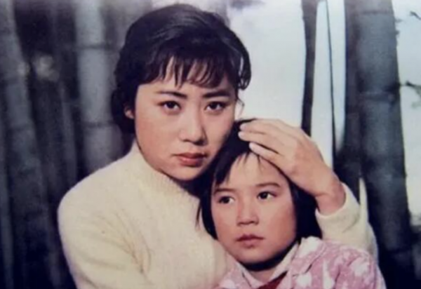 俞飛鴻：身材氣質佳，不缺追求者，有固定伴侶，就是不結婚