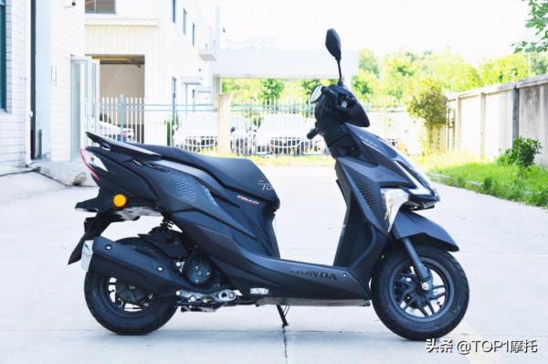 沒ABS有點遺憾 價格是硬傷 新大洲本田裂行125到店實拍 沒ABS有點遺憾 價格是硬傷 新大洲本田裂行125到店實拍