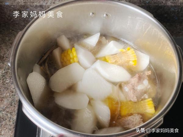 我家高中生最饞這道懶人燜飯，飯菜一鍋出，營養又好吃，做法簡單