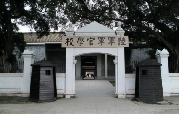 周恩來年僅26歲，也沒工作經驗，為何就能擔任黃埔軍校政治部主任