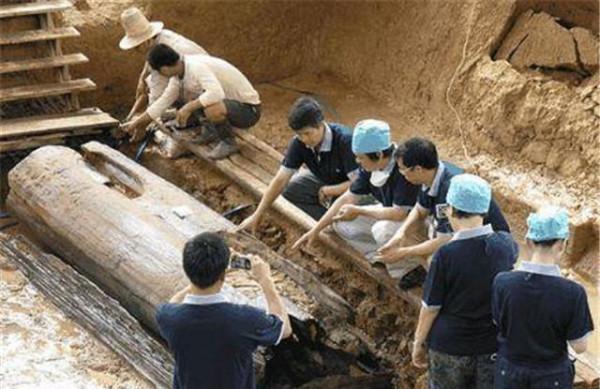 江西發現春秋時期的大型古墓，墓中竟是47名年輕女子，她們是誰？