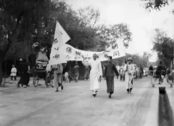 山東一96歲抗戰老兵,身高只有1.2米,卻曾獨自暗殺了7名日軍高官 山東一96歲抗戰老兵,身高只有1.2米,卻曾獨自暗殺了7名日軍高官