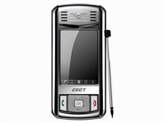 Realme用三年出貨量破億，給機圈帶來大壓力？網友：劣幣驅逐良幣