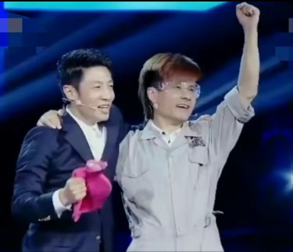 歌手劉曉東自曝負債7位數，沒錢租房淪落到住橋洞底，身上起溼疹