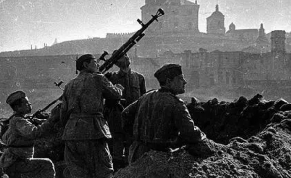 96人硬抗2500名叛軍，俄羅斯最強王牌76近衛空降師，到底有多強？