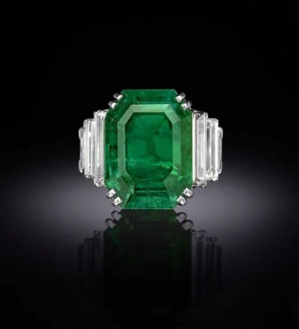 美國富豪中的“王室迷”,竟然“繼承”了4位皇后的家當 美國富豪中的“王室迷”,竟然“繼承”了4位皇后的家當