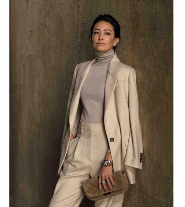 記住這“兩點”，“短脖人”也可以穿“高領衫”