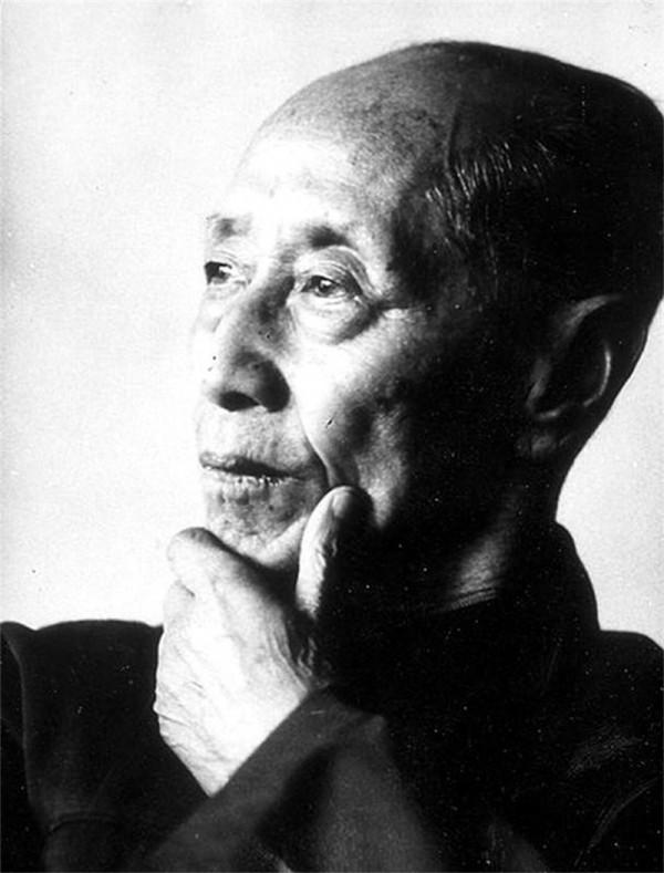 臧克家改《沁園春·雪》中一字，毛主席看後連連稱讚：就按你的改