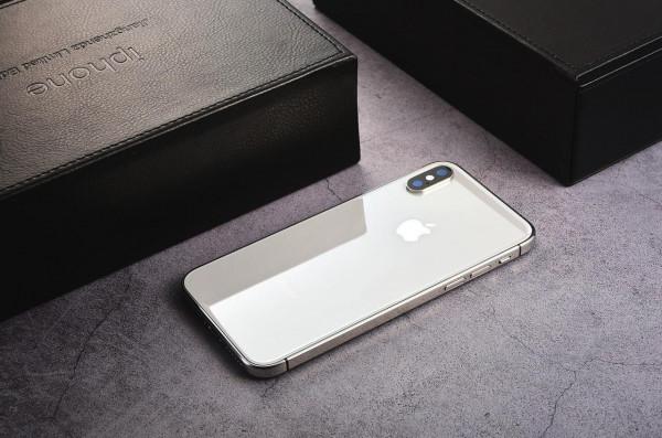 春節收到古馳定製版iPhone 13 Pro Max，網上一查價格：過分了