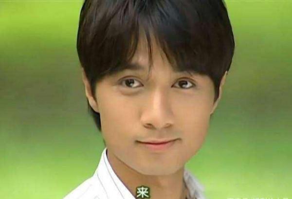 割完單眼皮就好事不斷的6位港星，成龍脫胎換骨，甄子丹迅速起飛