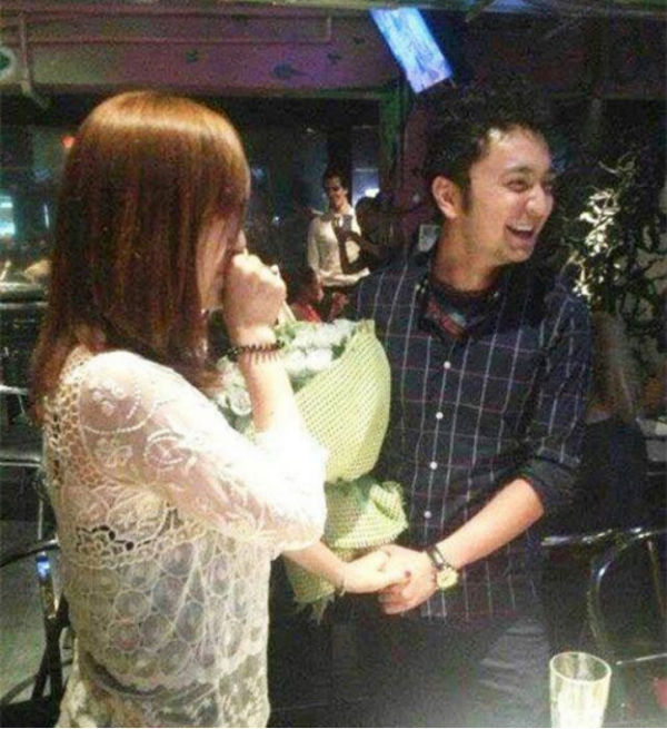 尼格買提：30歲娶帕夏古麗，結婚8年沒有孩子，風光背後有眼淚