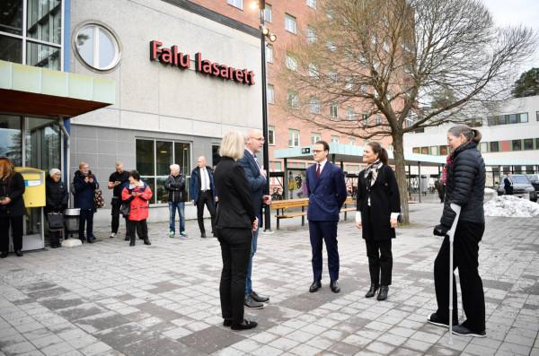 瑞典公主時尚逆襲，11月迎衣著高光時刻，同框美過西班牙王后