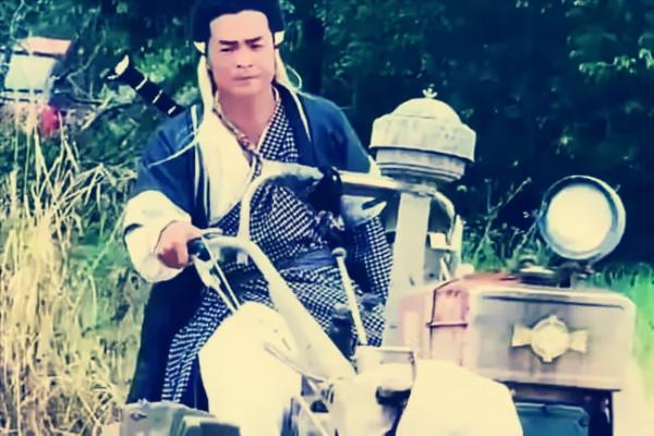 廣西：夫妻扮郭靖黃蓉幹農活，在橫店跑過龍套，夢想是拍部微電影