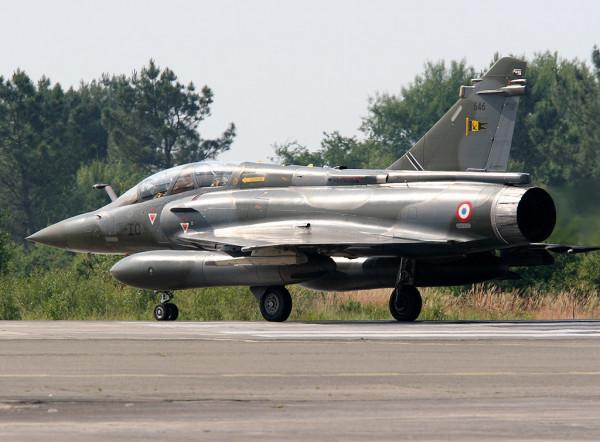 南亞版“智取生辰綱”？連幻影2000的新輪胎都被批次盜走了