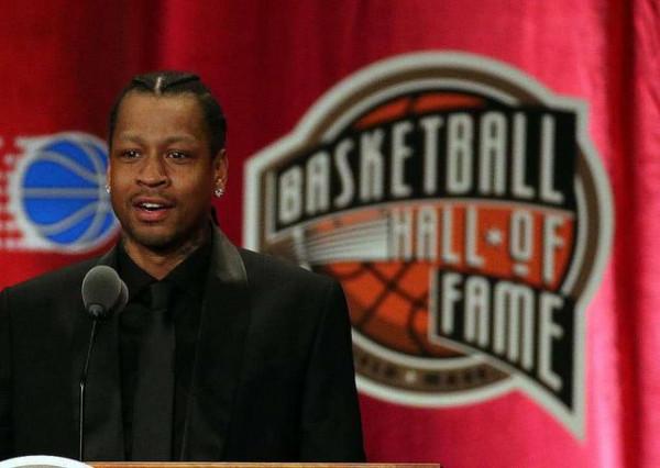 四大分衛誰在NBA賺得最多？卡特1.8億，麥迪1.6億，那科比呢