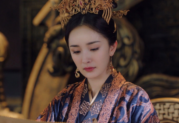 嘉行傳媒真是好眼光，王藝瑾穿古裝：這是照著演員標準選愛豆吧