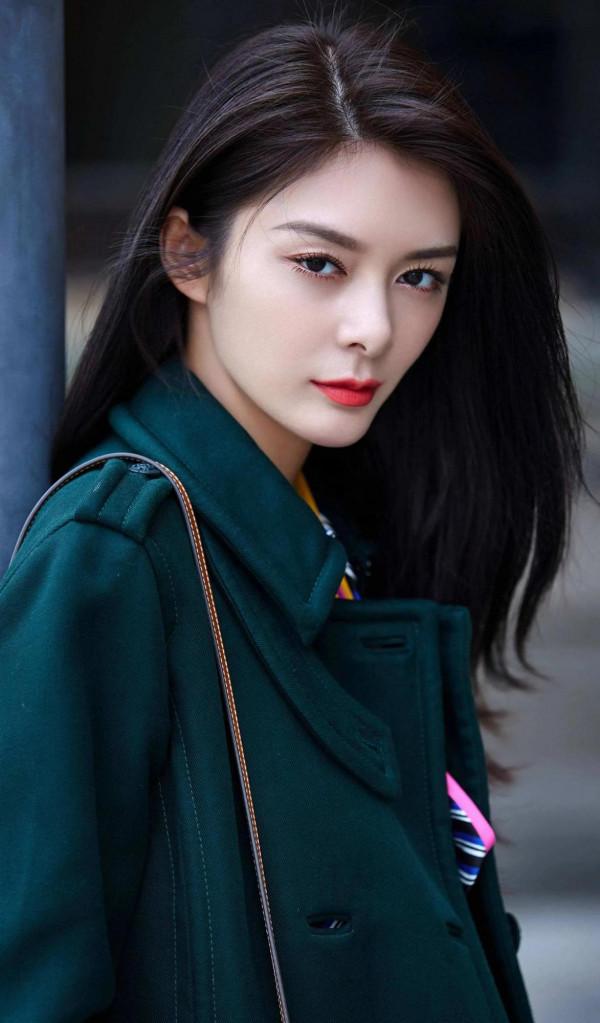 又美又颯：傅菁