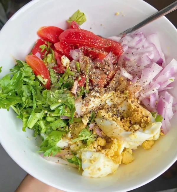 建議減脂的姐妹白煮蛋這麼吃