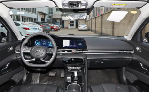 第七代伊蘭特:主推顏值最高配1.4T引擎,起售9.98萬實力如何? 第七代伊蘭特:主推顏值最高配1.4T引擎,起售9.98萬實力如何?