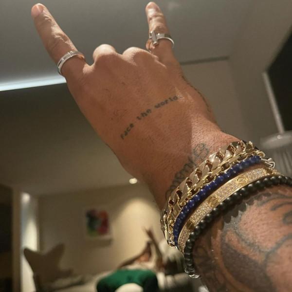 芭比粉褲子！庫茲馬更新社媒曬出近期個人照