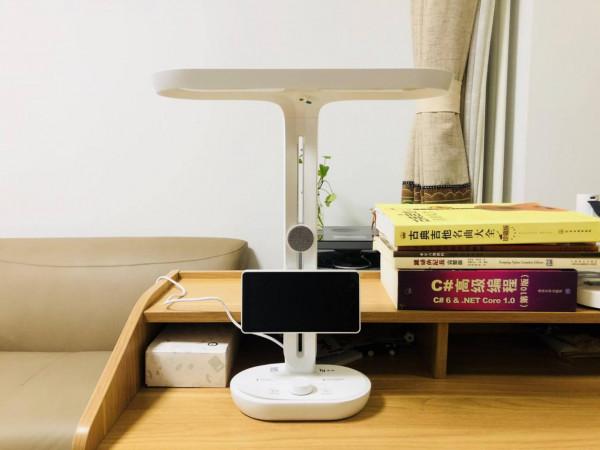 一臺高標準護眼燈還自帶學習機功能,是否能取代培訓機構的輔導? 一臺高標準護眼燈還自帶學習機功能,是否能取代培訓機構的輔導?