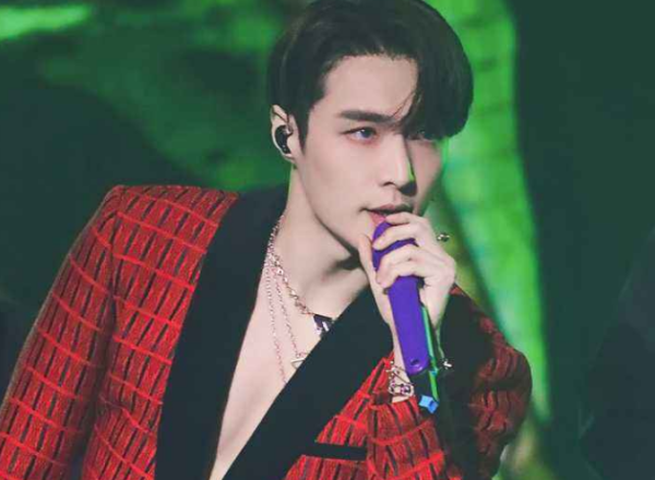 張藝興參加長江商學院面試，事業學習兩手抓，不愧是正能量的榜樣