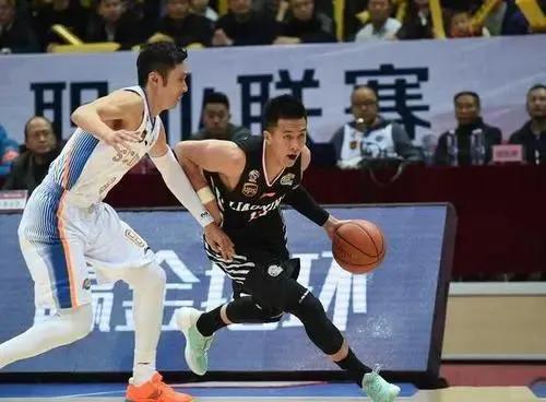 郭艾倫和劉煒究竟誰才是男籃歷史第一後衛？不急，我們拿資料說話