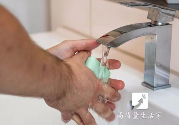 滿屋子頭髮難清理？一根皮筋全搞定~