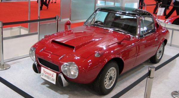 漫畫大師鳥山明的藝術欣賞：這些經典交通工具還記得嗎