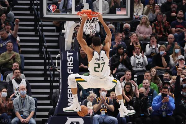 NBA最新戰報：76人新三巨頭成型公牛猛如虎穩坐第二