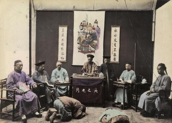 清代奇案：男子與繼母謀殺妻子，屍體卻無傷痕，仵作：骨頭被換了