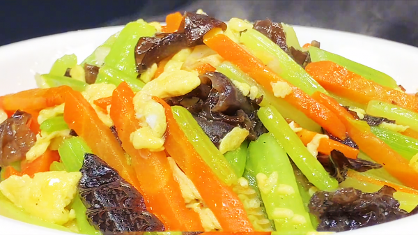 冬天別總吃大魚大肉，多吃這12道健康素菜，驅寒暖胃，清淡解油膩