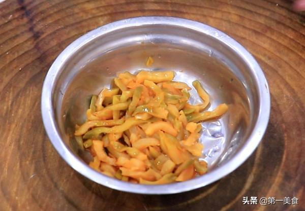 一條魚做兩道菜，廚師長教你做法和技巧，魚塊鮮嫩，湯汁濃白